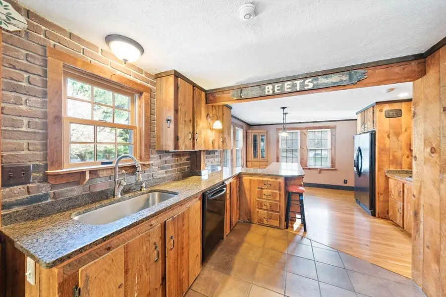 63 Reed St, Hanson, MA 02341 - #3