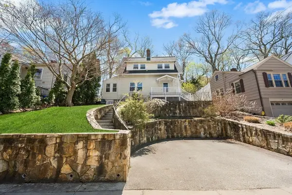 76 Paul Revere Rd, Arlington, MA 02476