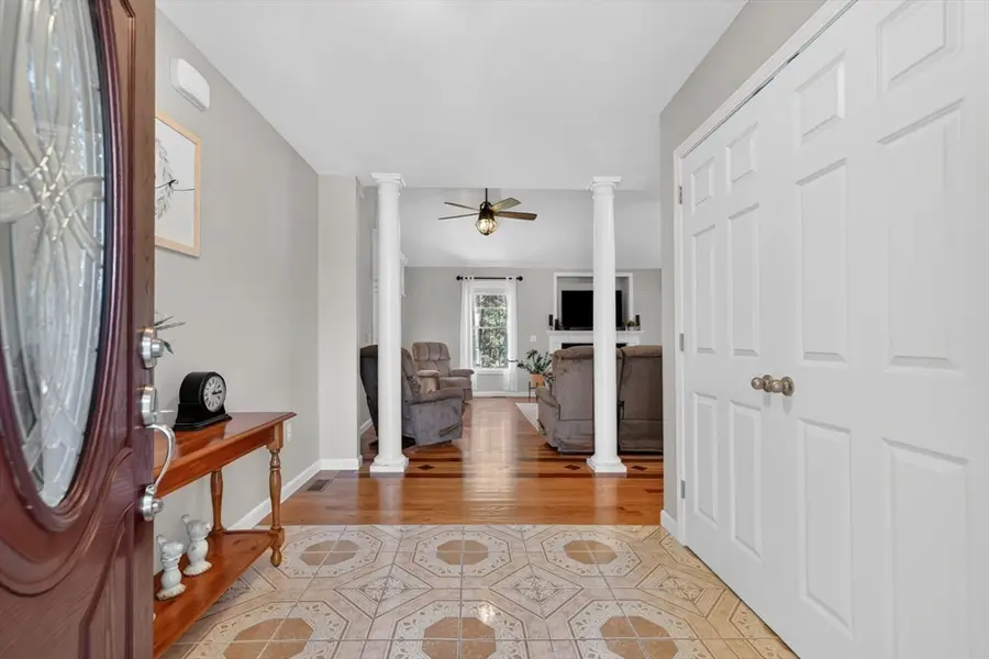 8 Carla Ln, Wilbraham, MA 01095 - #3
