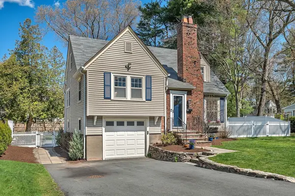30 Pine Plain Rd, Wellesley, MA 02481