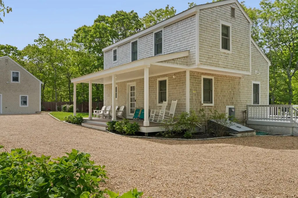 4 Hye Ln, Edgartown, MA 02539 - #1