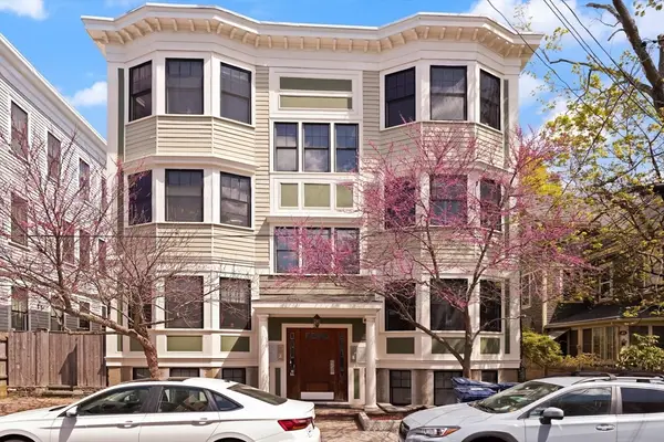 27 Prince St. #3L, Cambridge, MA 02139