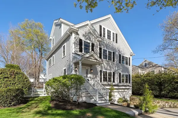 152 Charlton St, Arlington, MA 02476