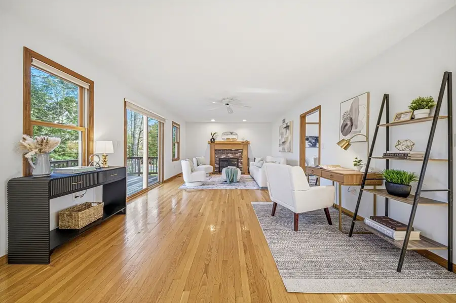 11 Little Tree Rd, Medway, MA 02053 - #3