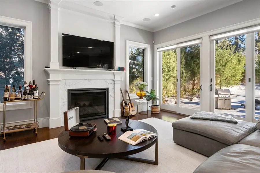1580 Beacon St, Newton, MA 02468 - #3