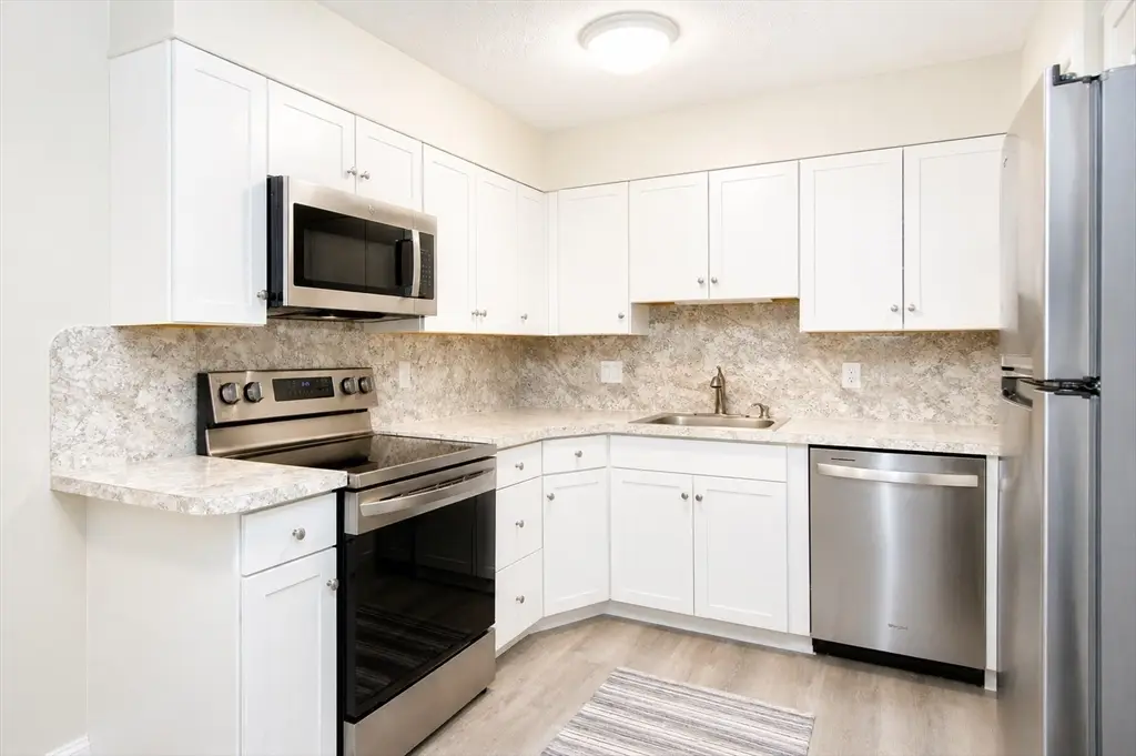 7 Chapel Hill #7, Plymouth, MA 02360 - #1