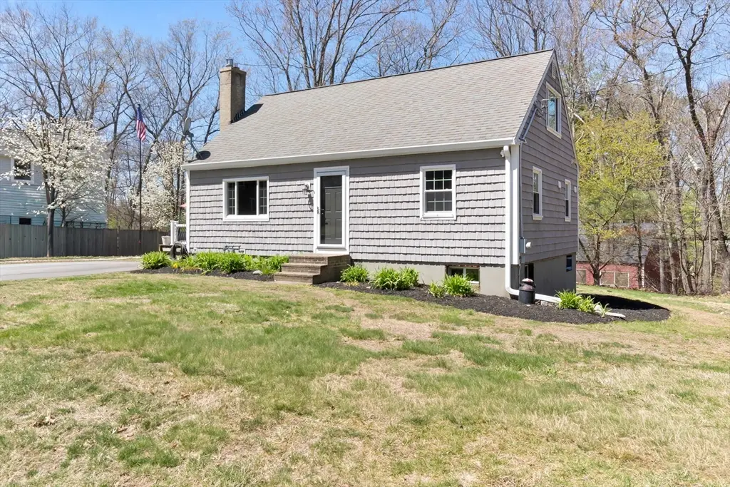 6 Ashcroft Cir, Groveland, MA 01834 - #1