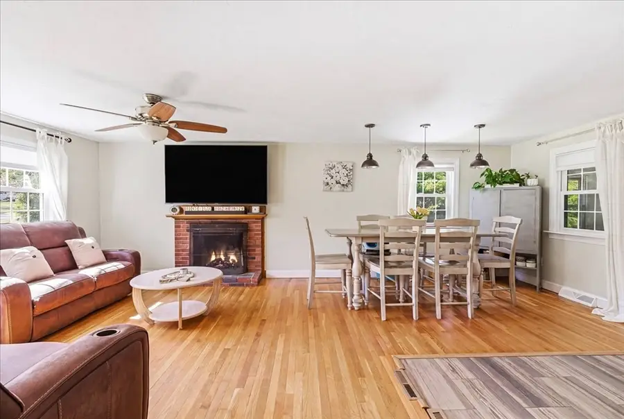 53 Colby Dr, Halifax, MA 02338 - #3