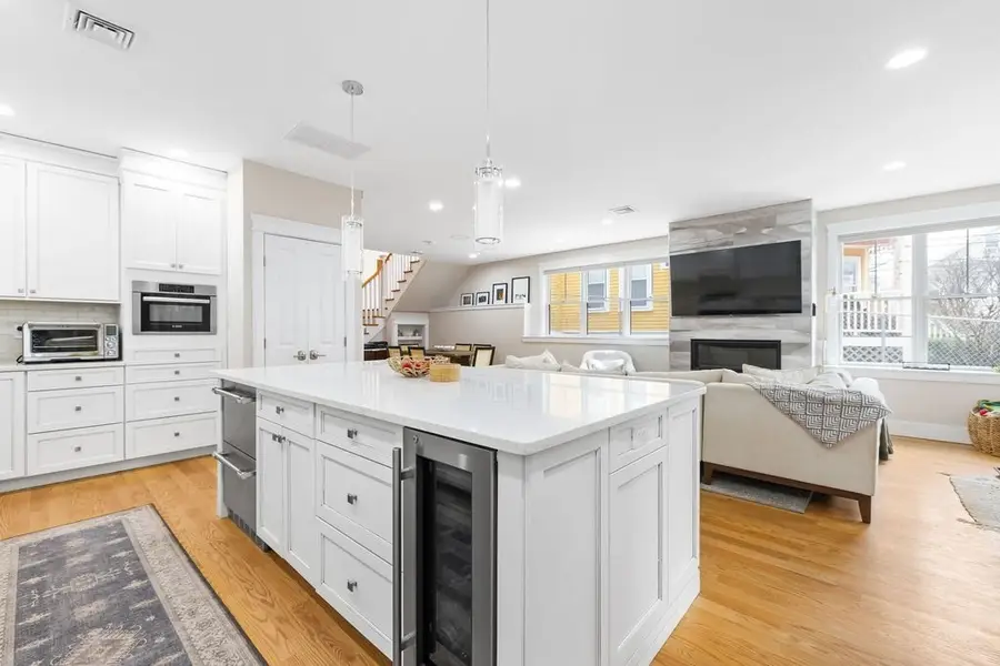 7 Whitman St #A, Somerville, MA 02144 - #3