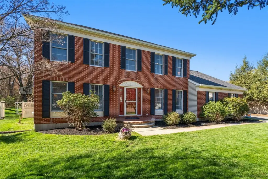 7 Farm Pond Ln, Franklin, MA 02038 - #1