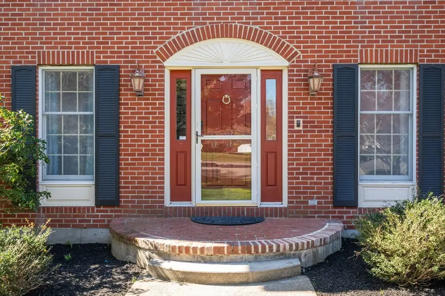 7 Farm Pond Ln, Franklin, MA 02038 - #2