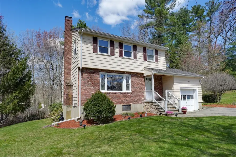 3 Marie Cir, Burlington, MA 01803 - #2