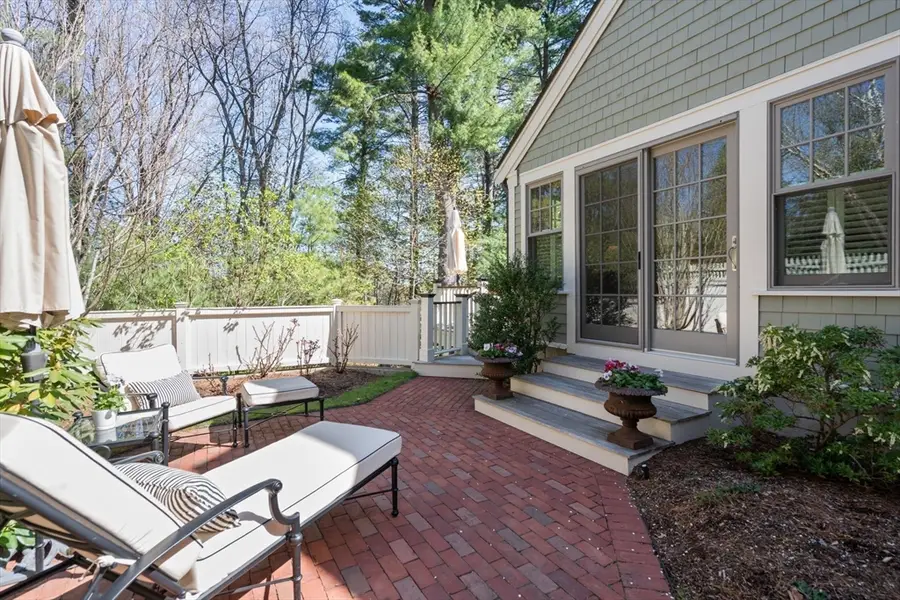 12 Fillmore Place #12, Weston, MA 02493 - #2