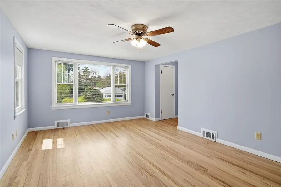 33 Overhill Dr, Springfield, MA 01129 - #3
