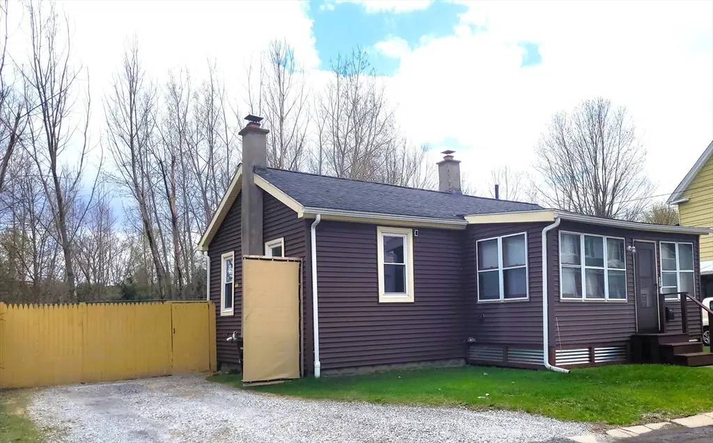 50 Root Pl, Pittsfield, MA 01201 - #1