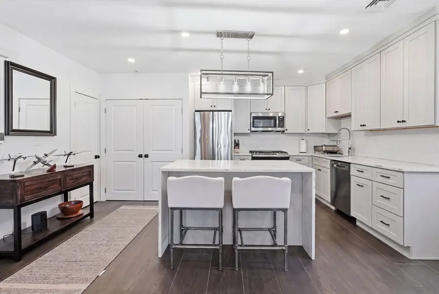 910 Saratoga St #20, Boston, MA 02128 - #2