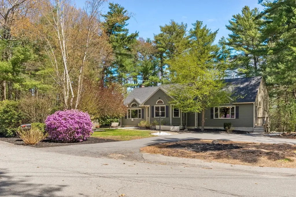 39 Leonard St, Carver, MA 02330 - #1