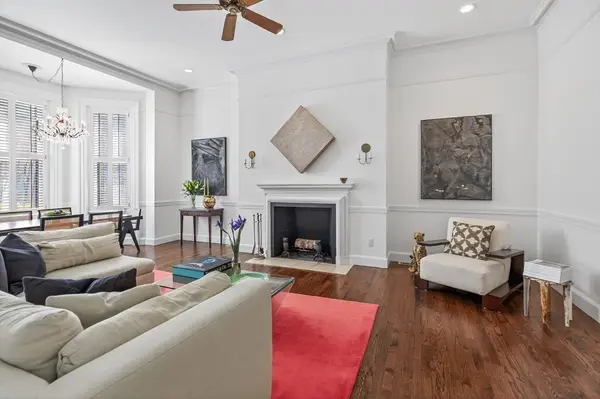 180 Marlborough St #2, Boston, MA 02116