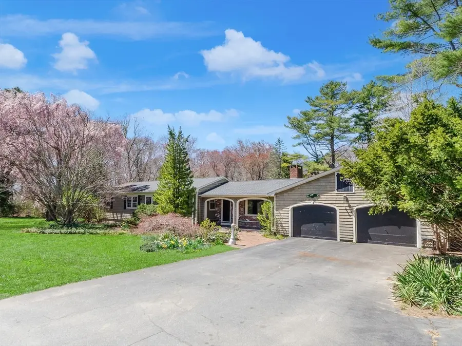 356 Bridge St, Fairhaven, MA 02719 - #2