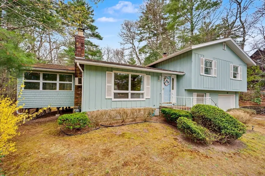 14 Lakewood Dr, Mashpee, MA 02649 - #2