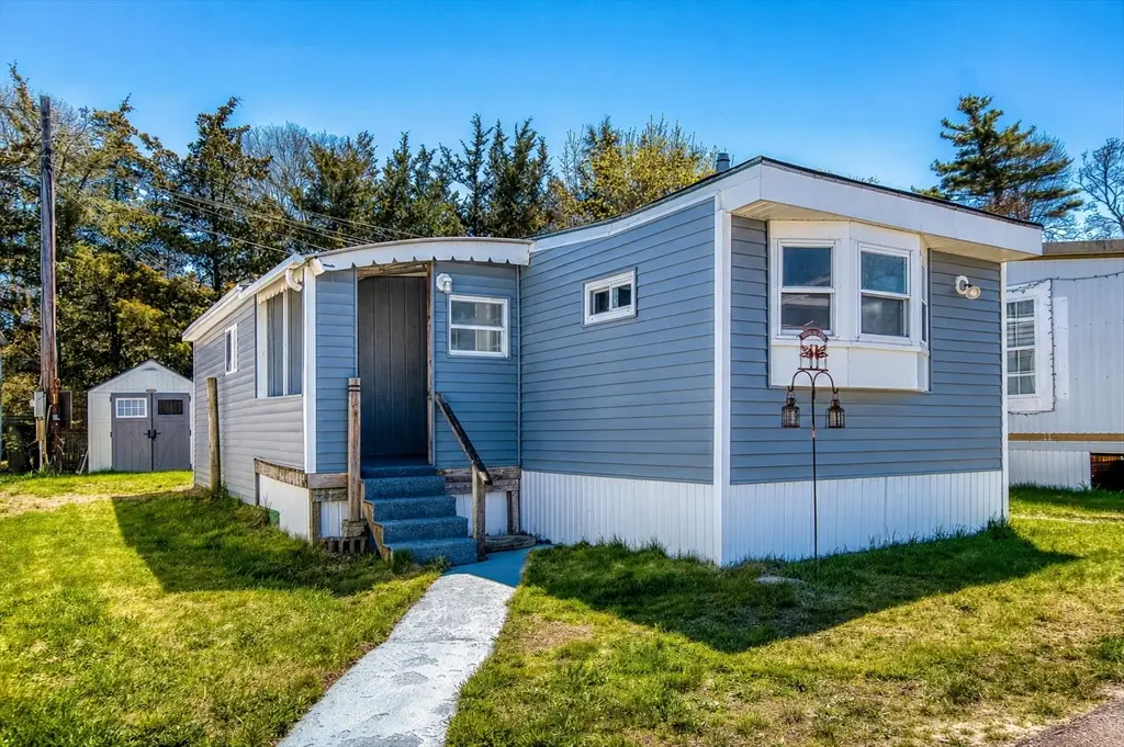2 Depot St #2, East Wareham, MA 02538 - #1