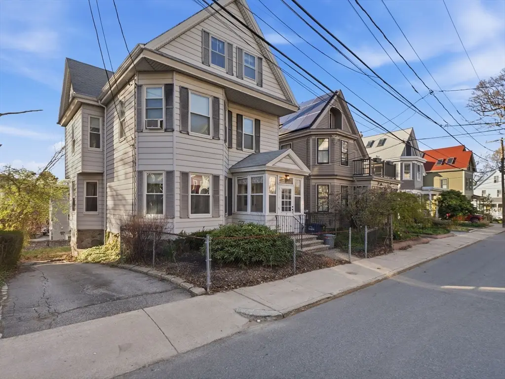 7 Sheldon St, Boston, MA 02131 - #1