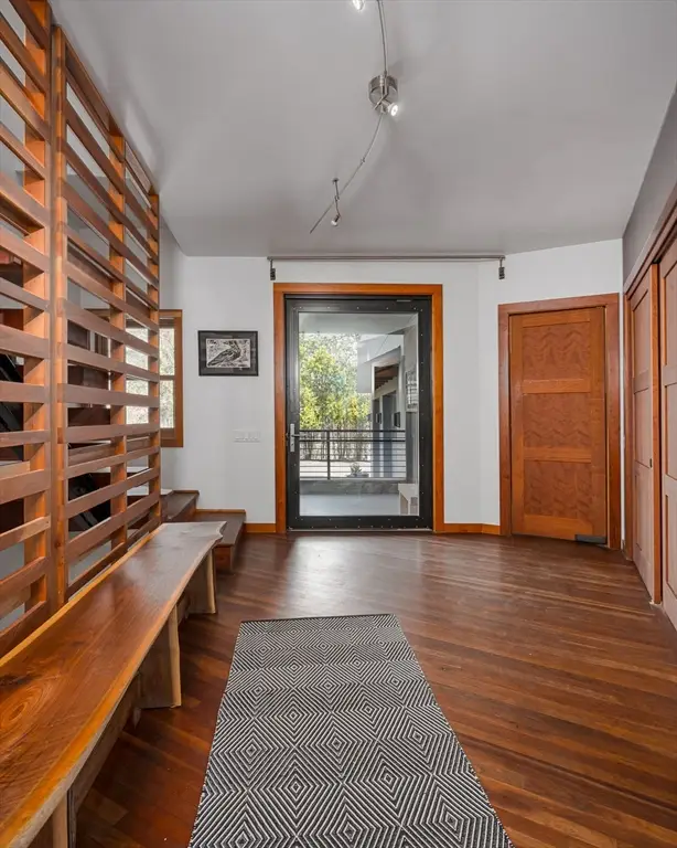 555 Coles Meadow Rd, Northampton, MA 01060 - #3