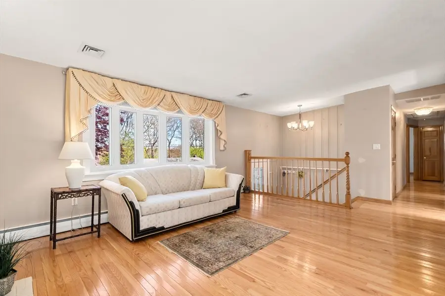 164 Lockland Ave, Framingham, MA 01701 - #3