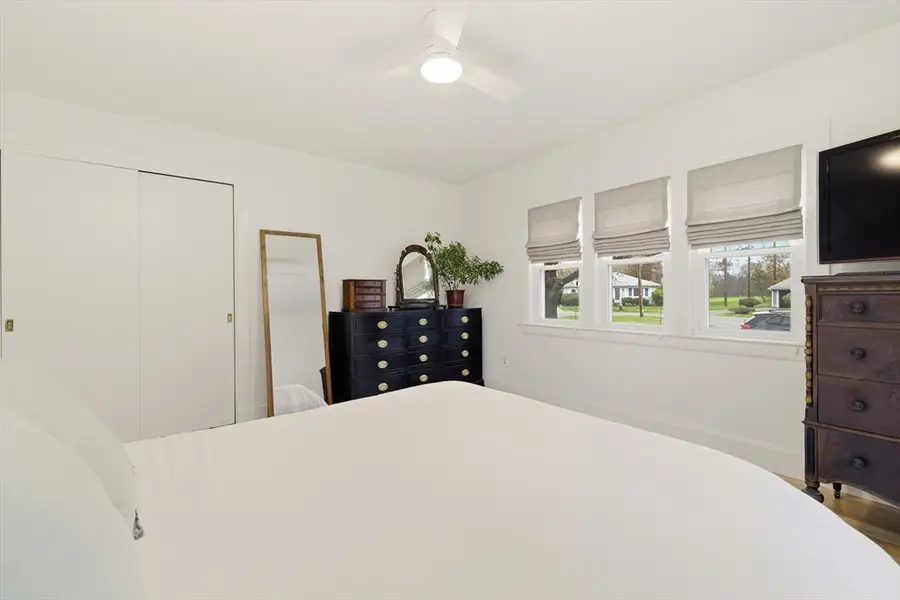 22 Circle Dr, Brockton, MA 02301 - #3