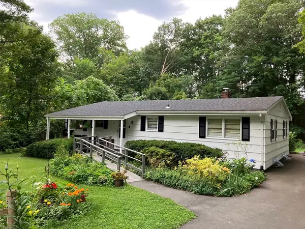 20 Winslow Ave, Northampton, MA 01062