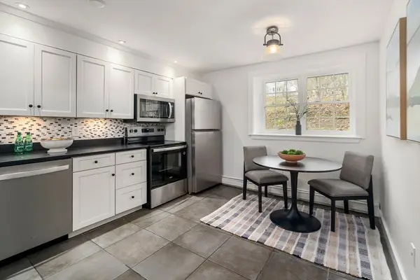 10 Chapel Hill #3, Plymouth, MA 02360