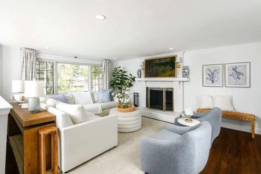 345 Plain St, Hanover, MA 02339 - #2