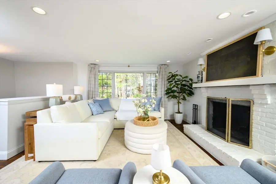 345 Plain St, Hanover, MA 02339 - #3
