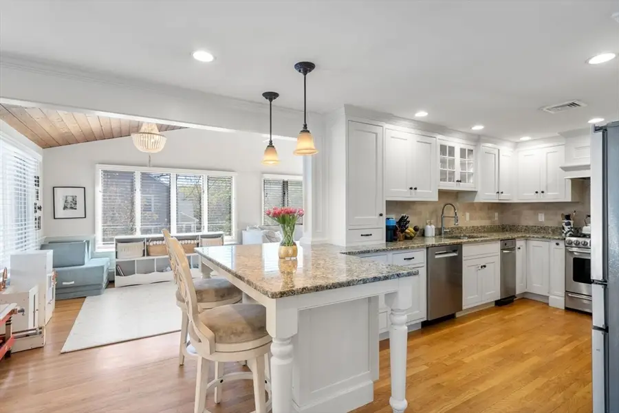 21 French St, Hingham, MA 02043 - #3