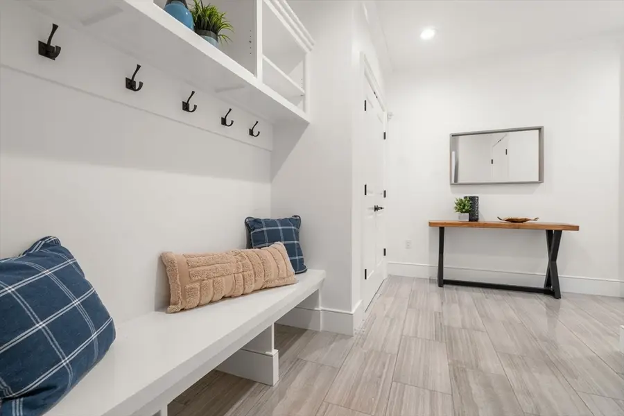 805 Heath St #2, Chestnut Hill, MA 02467 - #2