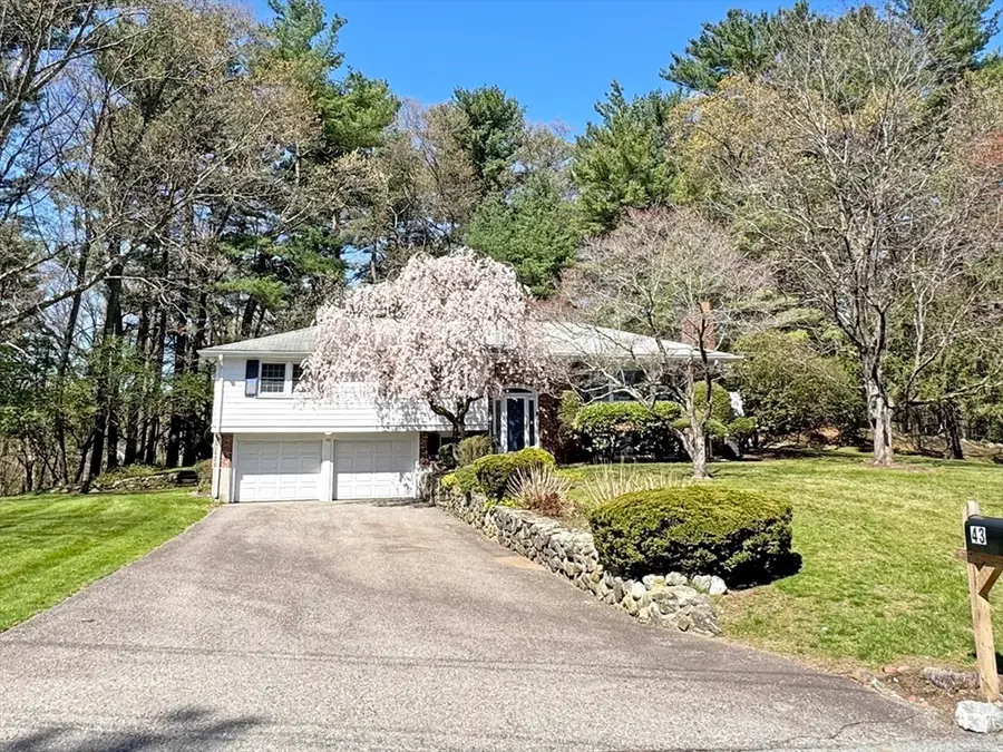 43 Sherburn Cir, Weston, MA 02493 - #2