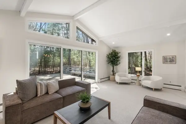 6 Briggs Pond Way, Sharon, MA 02067