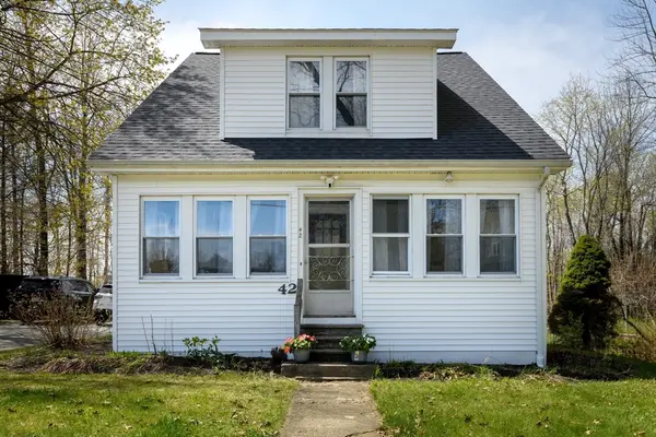 42 Maple Ave, Rutland, MA 01543