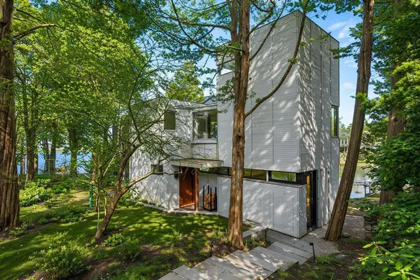 45 Lufkin Point Rd, Essex, MA 01929