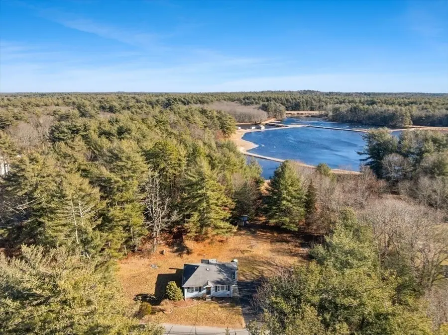 732 Staples Street, East Taunton, MA 02718 - #3
