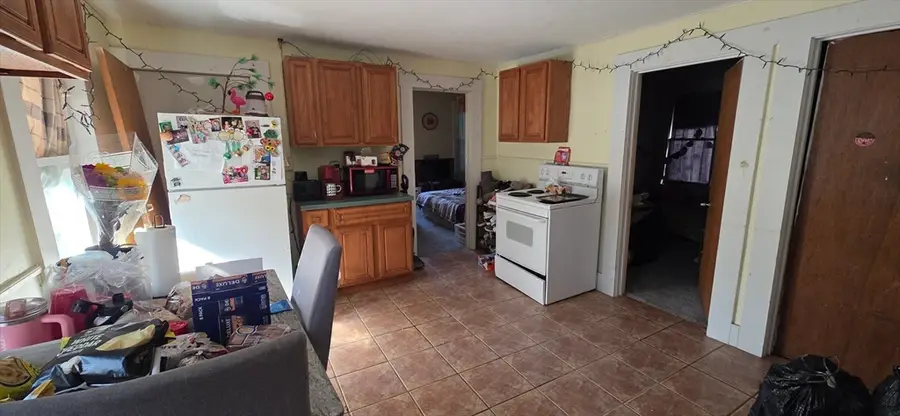 274 Pleasant St, Gardner, MA 01440 - #3