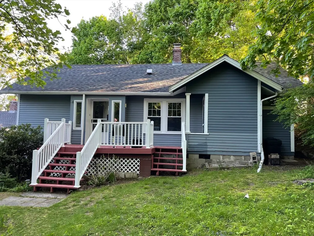 35 Iowa St, Worcester, MA 01602 - #1