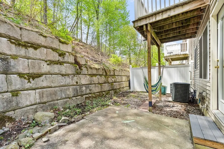 35 School St #D, Hudson, MA 01749 - #3