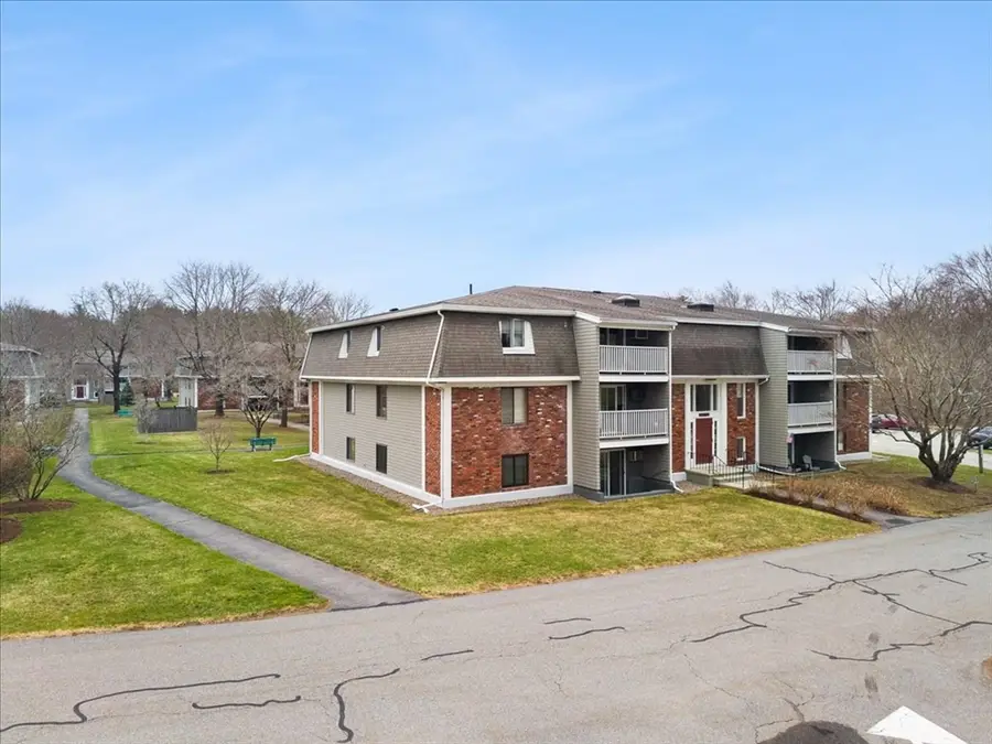 220 Bedford St #11, Bridgewater, MA 02324 - #2