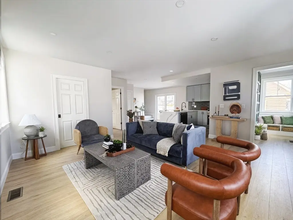 11 Willis Ct, Lynn, MA 01905 - #1