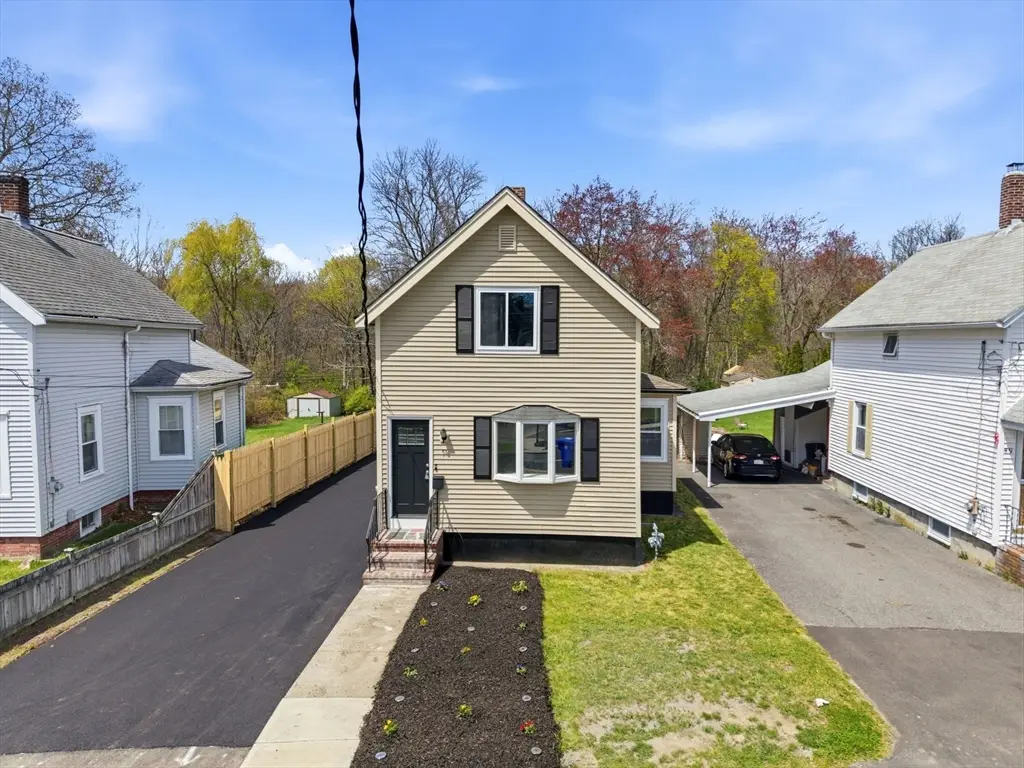 51 Shores St, Taunton, MA 02780 - #1