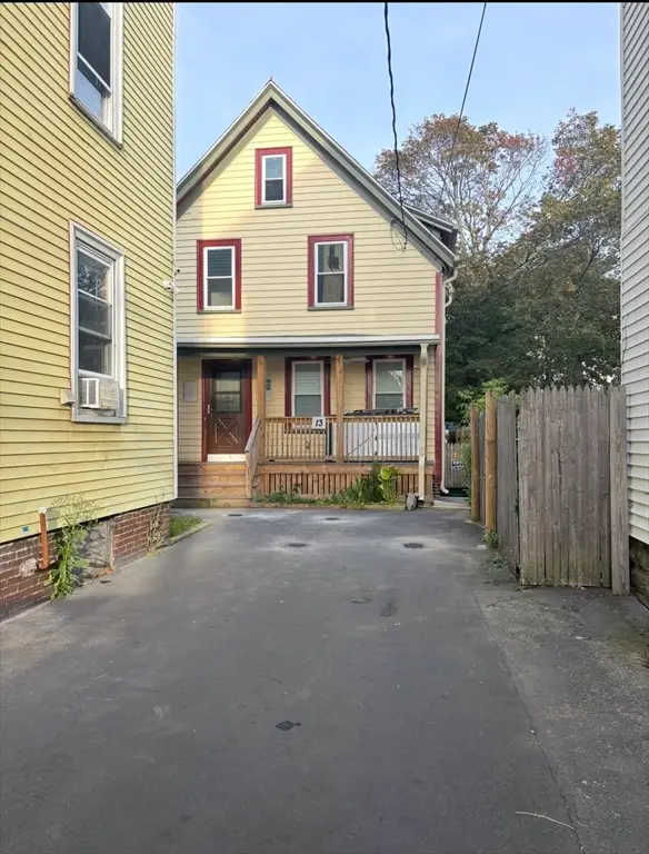 13 Moulton St, Lynn, MA 01905 - #1