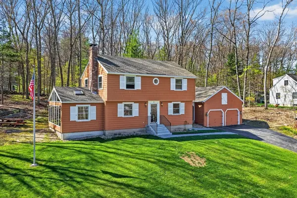 57 Juniper Rd, Andover, MA 01810
