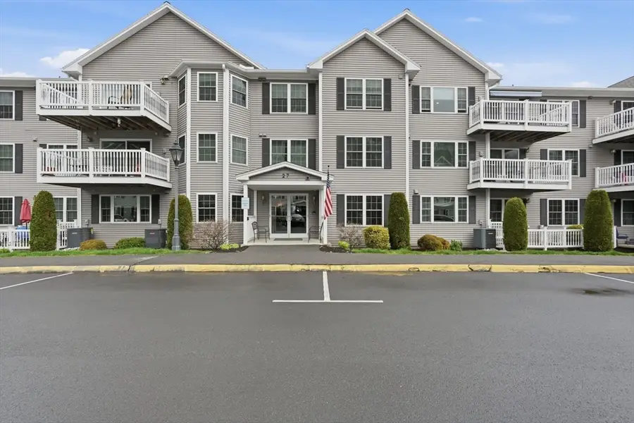 27 Greenleaves #726, Amherst, MA 01002 - #2