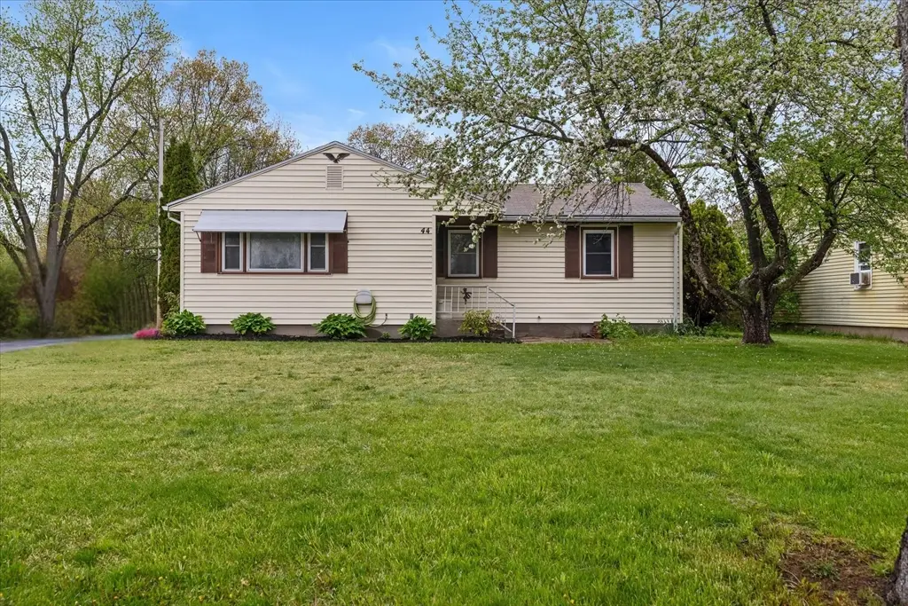 44 Lower Westfield Rd, Holyoke, MA 01040 - #1